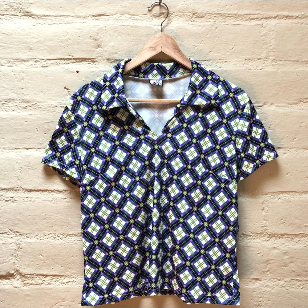 〰️🟣 VTG Geometric Patterned Top🟣〰️ - Picture 6 of 9
